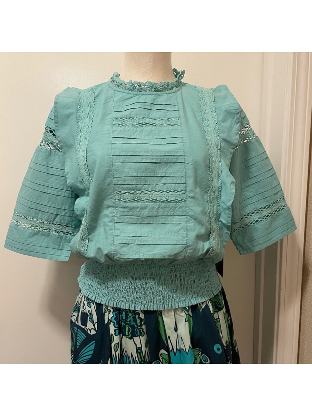 Broadway 38
Turquoise Blue Short Sleeve Blouse XL
